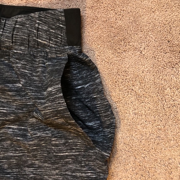 T. H. E. Short 9” (Linerless) - Picture 3 of 5